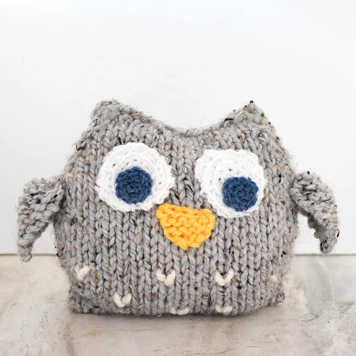 Easy Plush Owl Knitting Pattern | AllFreeKnitting.com